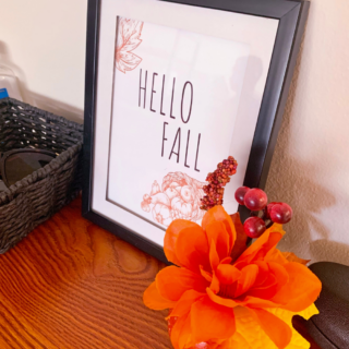 fall decor ideas for apartments feature image